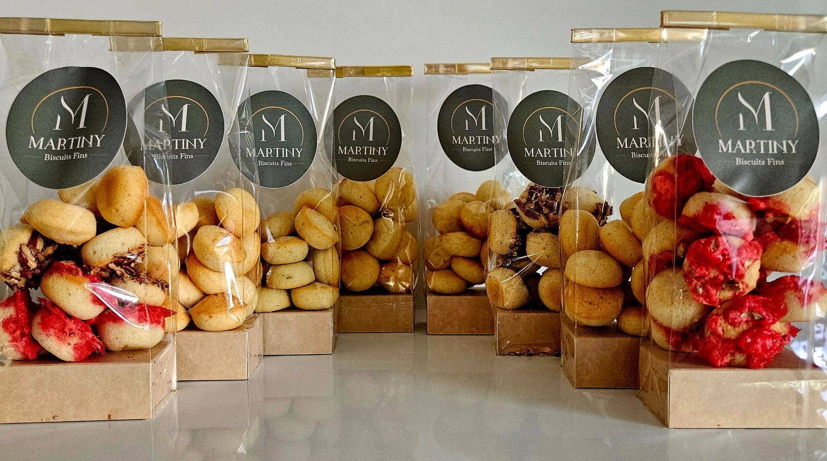 Rangée de sachets Martiny, un parfum par sachet